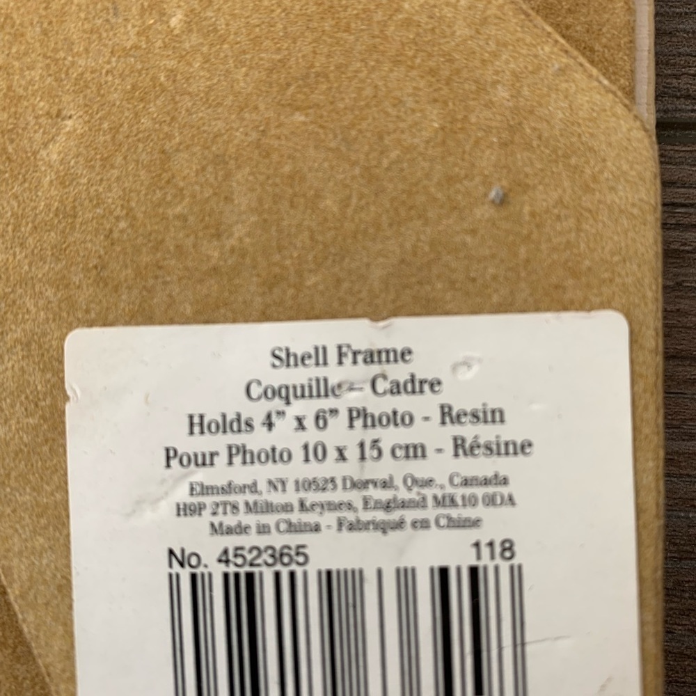 Shell-Embellished Photo Frame - Picture 2 of 7